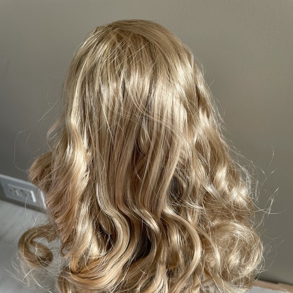 #Tenney American Girl Doll Retired in 2018 in EUC - Picture 2 of 5